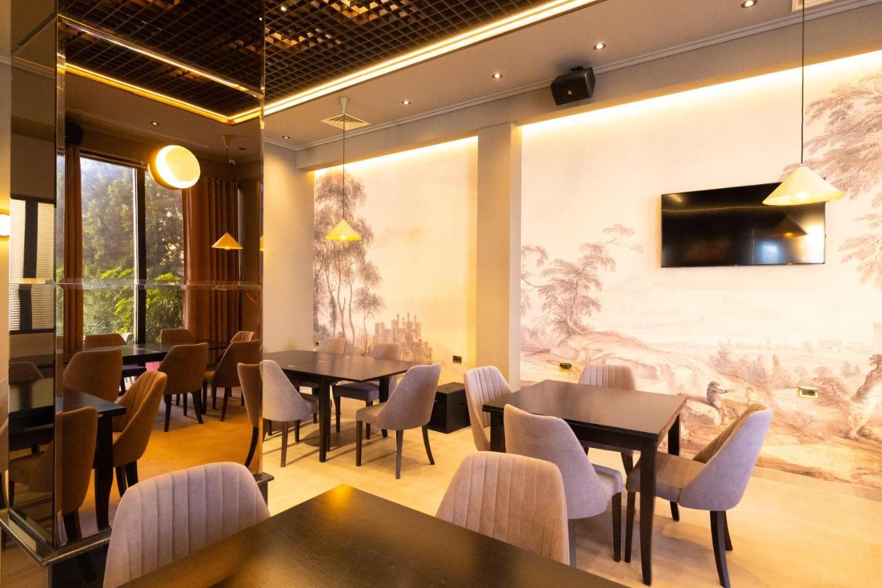 New Donantelo Hotel Vlorë エクステリア 写真