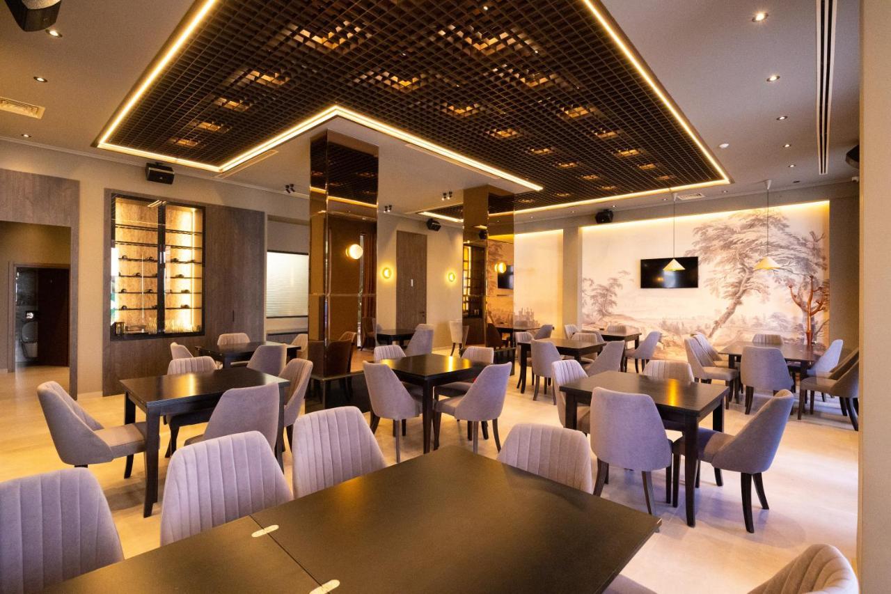 New Donantelo Hotel Vlorë エクステリア 写真
