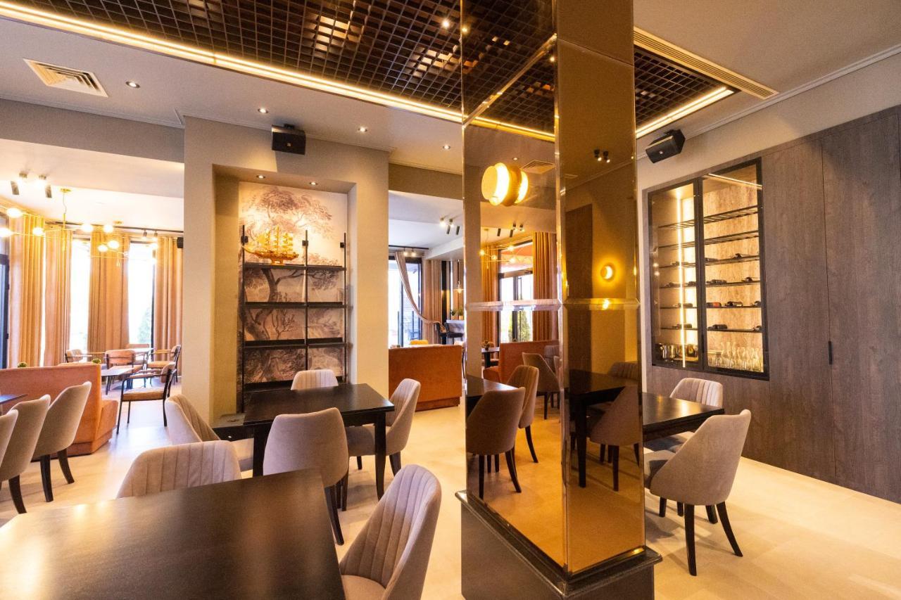 New Donantelo Hotel Vlorë エクステリア 写真