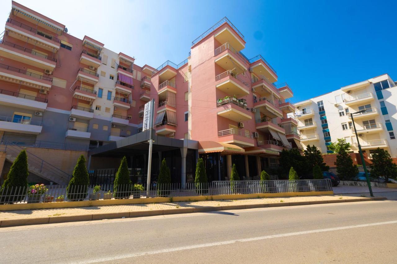 New Donantelo Hotel Vlorë エクステリア 写真