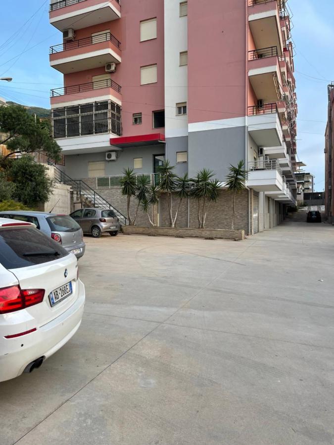 New Donantelo Hotel Vlorë エクステリア 写真