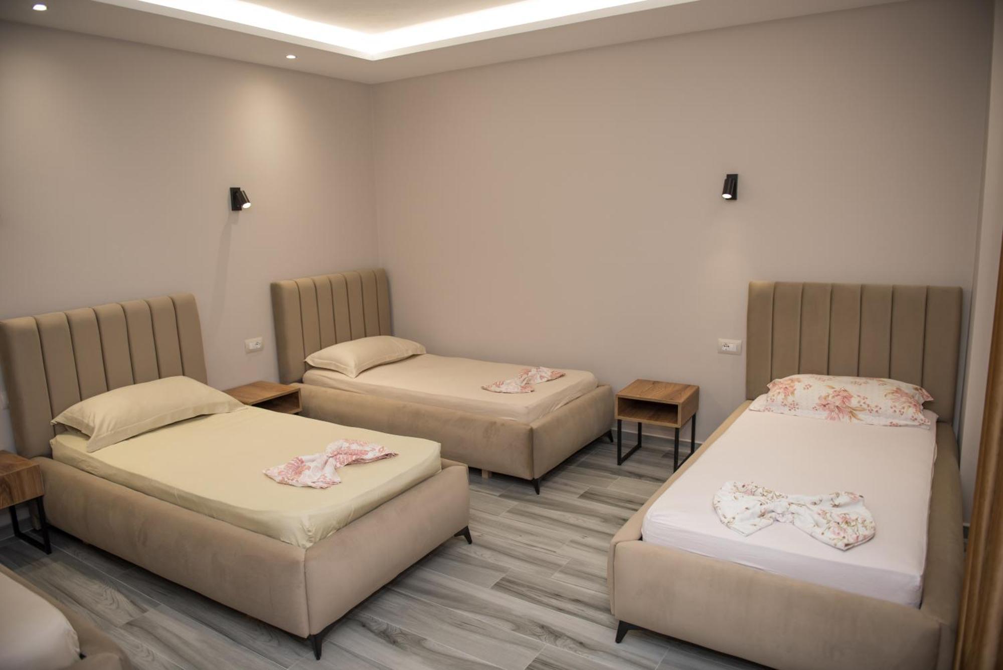 New Donantelo Hotel Vlorë エクステリア 写真