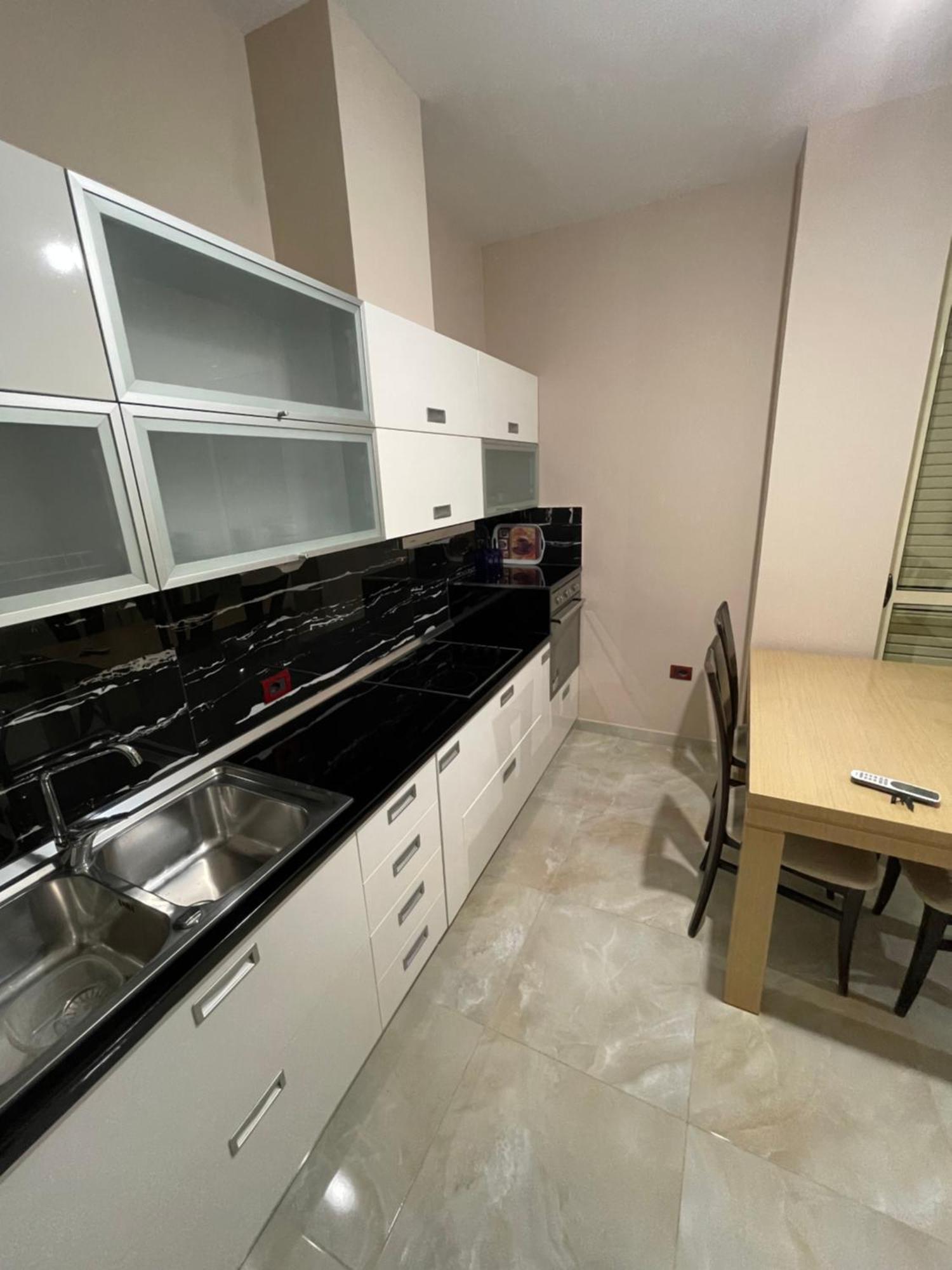 New Donantelo Hotel Vlorë エクステリア 写真
