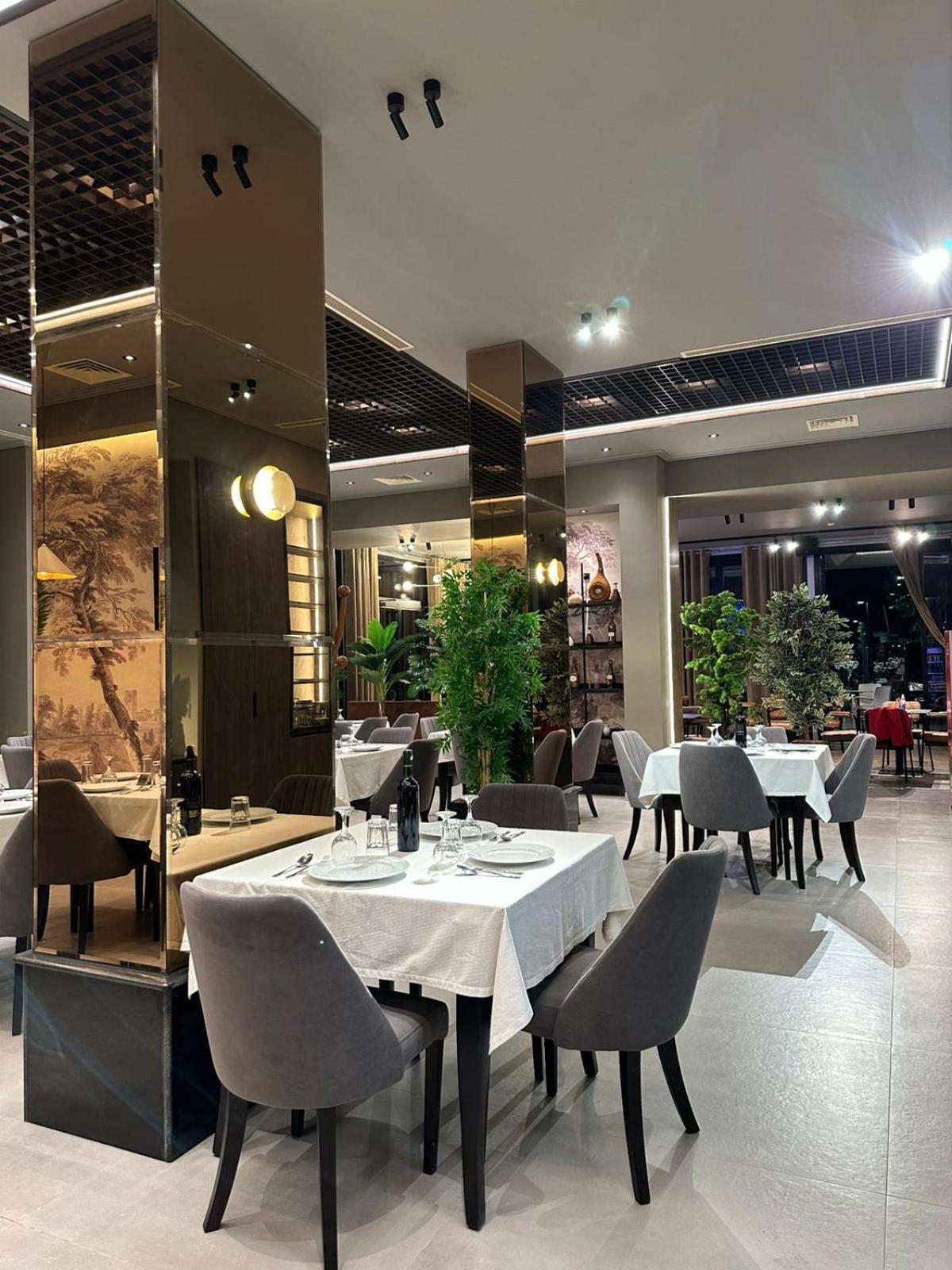 New Donantelo Hotel Vlorë エクステリア 写真